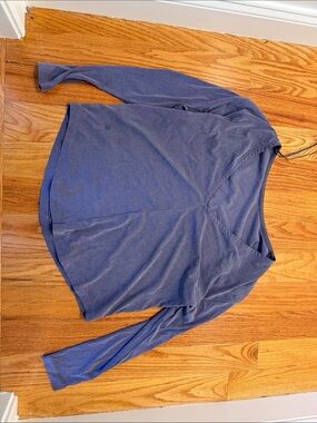 lululemon athletica Long Sleeve V-Neck Top - Blue